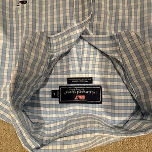 Men’s size L Vineyard Vines button down